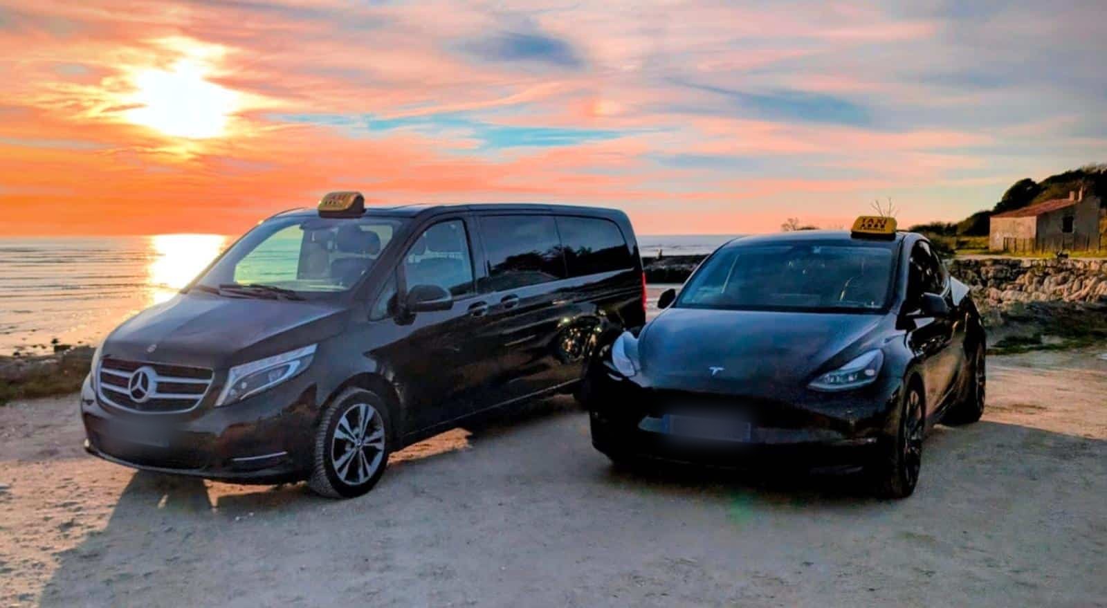 Les taxis MC21 — Tesla Model Y et van Mercedes Classe V à La Rochelle
