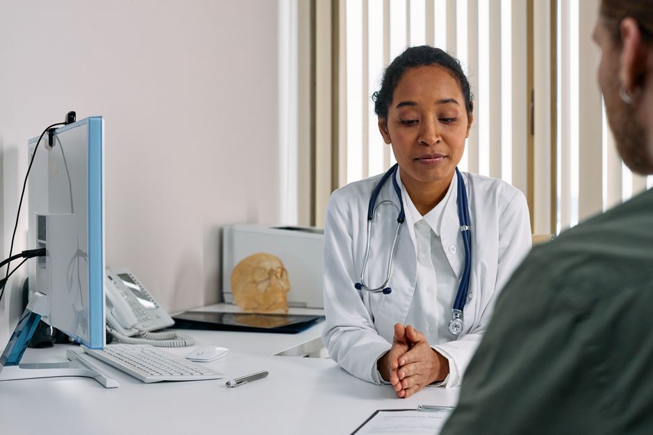 Consultation médicale — votre taxi conventionné CPAM vous y conduit